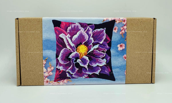 Needlepoint Pillow Kit