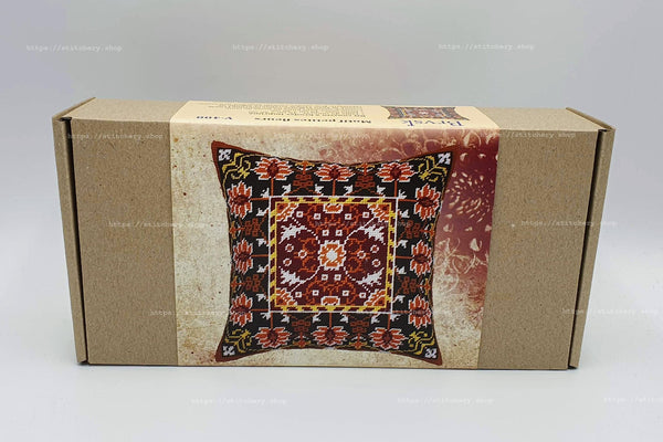 Needlepoint Pillow Kit