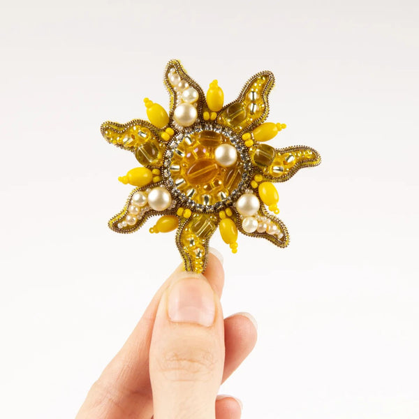 Beadwork kit for creating broоch