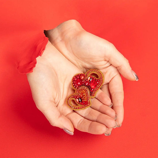 Beadwork kit for creating broоch