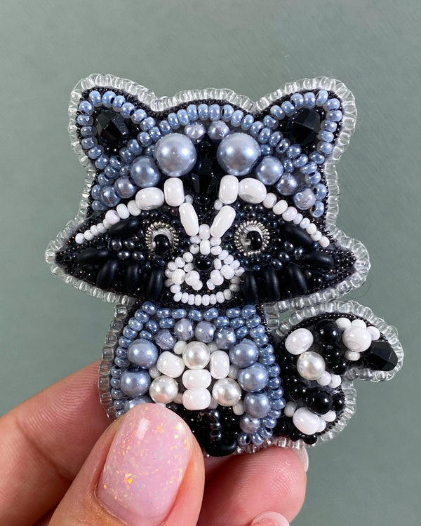 Beadwork kit for creating broоch