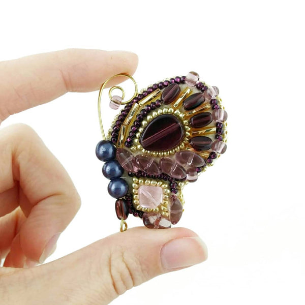 Beadwork kit for creating broоch