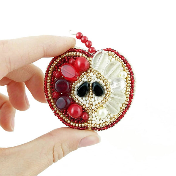 Beadwork kit for creating broоch