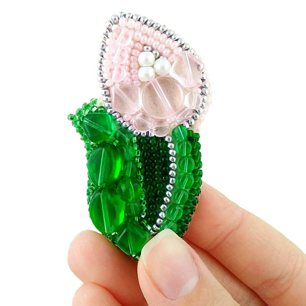 Beadwork kit for creating broоch