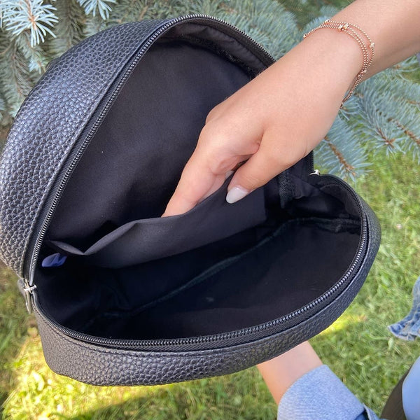 Backpack for embroidery with beads kit