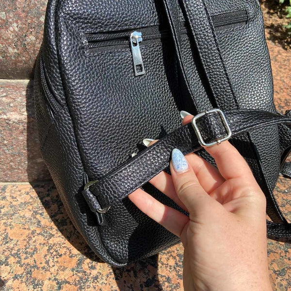 Backpack for embroidery with beads kit