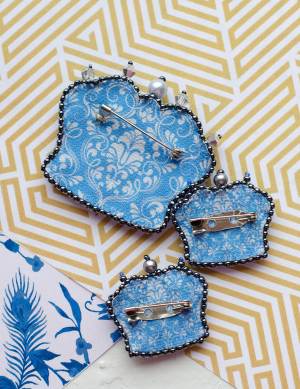 Beadwork kit for creating brooch