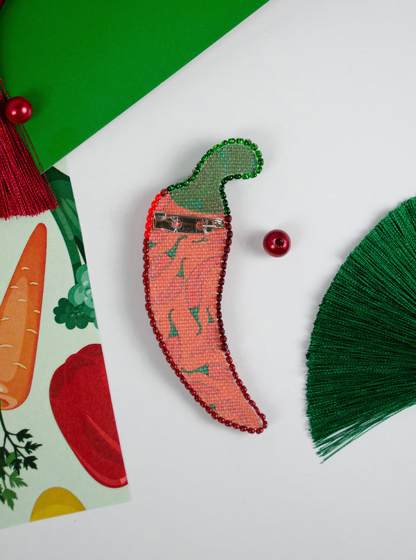 Beadwork kit for creating brooch