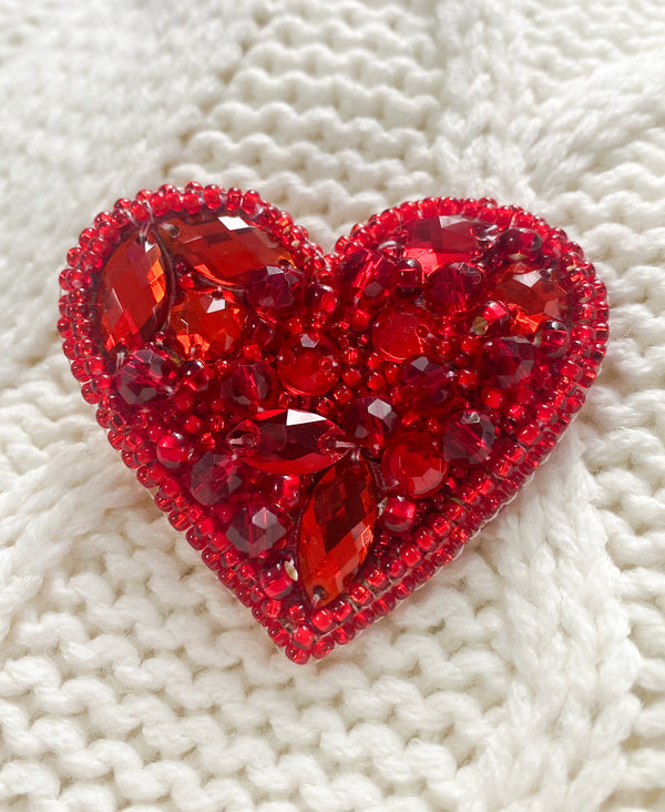 Beadwork kit for creating brooch