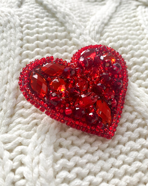 Beadwork kit for creating brooch