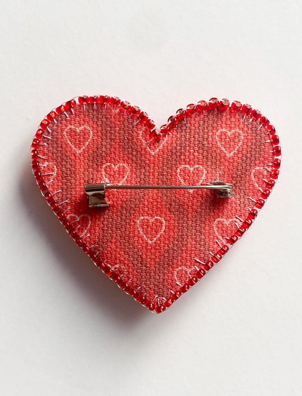 Beadwork kit for creating brooch