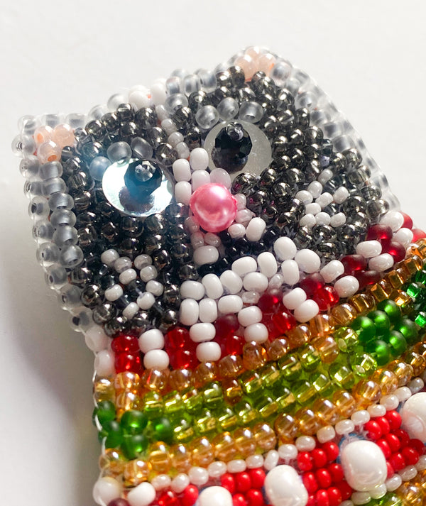 Beadwork kit for creating brooch