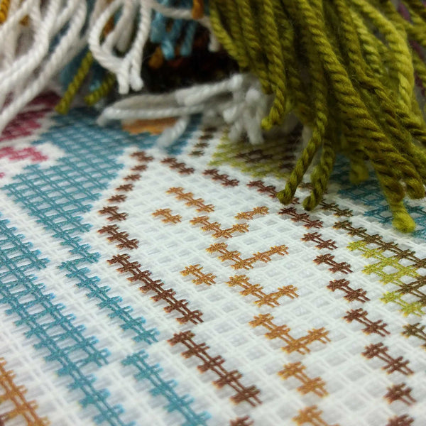 Needlepoint Pillow Kit