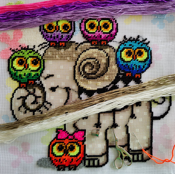 Needlepoint Pillow Kit