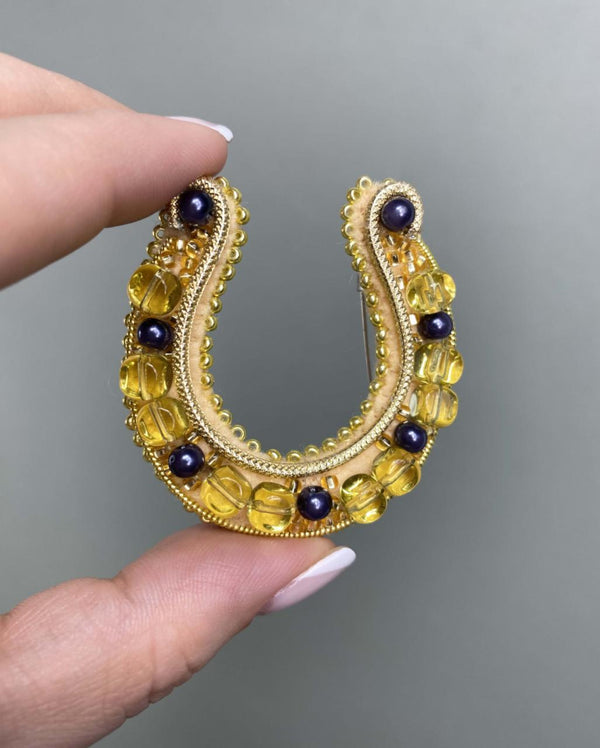 Beadwork kit for creating broоch