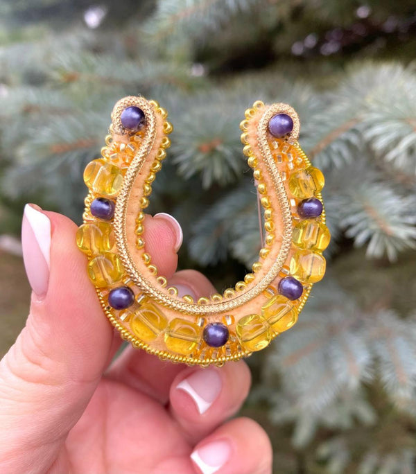 Beadwork kit for creating broоch