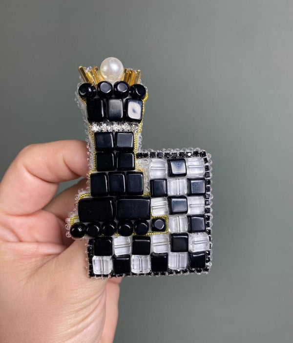 Beadwork kit for creating broоch