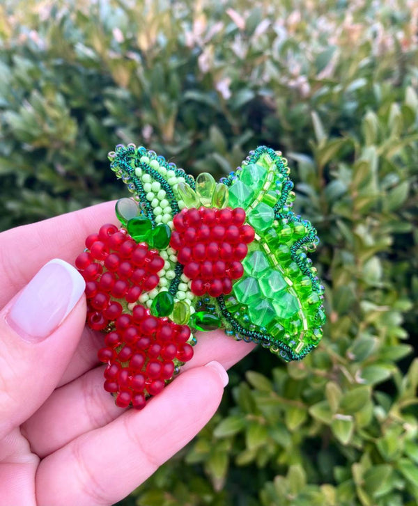 Beadwork kit for creating broоch