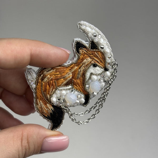 Beadwork kit for creating broоch