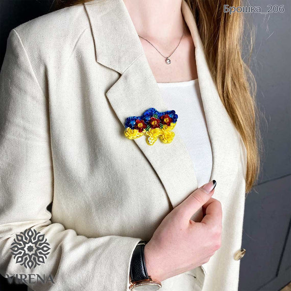 Beadwork kit for creating broоch