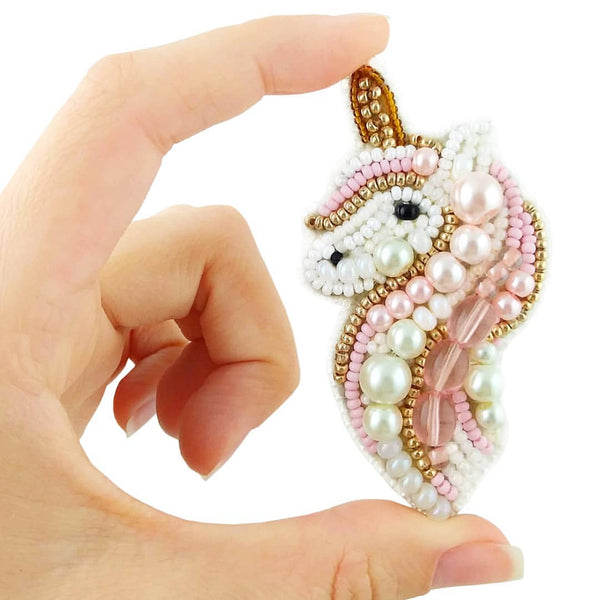 Beadwork kit for creating broоch