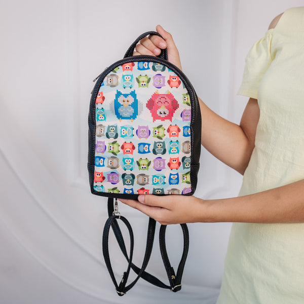 Backpack for embroidery with beads kit