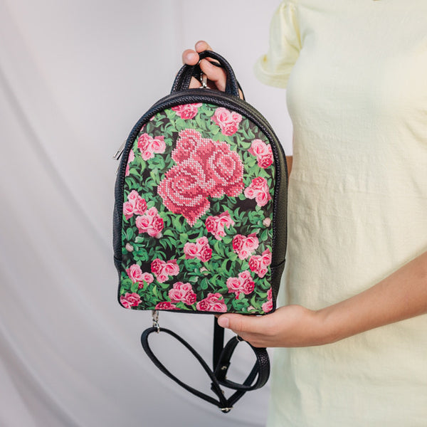 Backpack for embroidery with beads kit