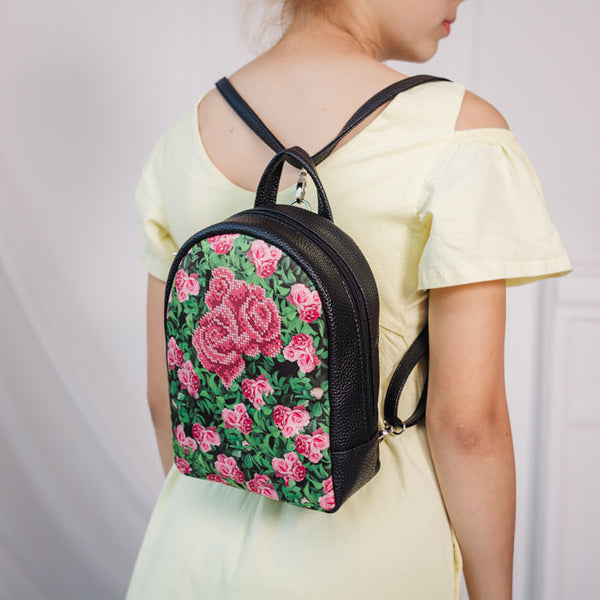 Backpack for embroidery with beads kit