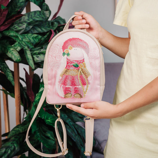 Backpack for embroidery with beads kit