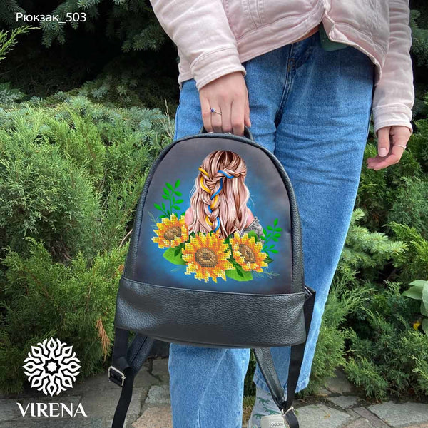 Backpack for embroidery with beads kit