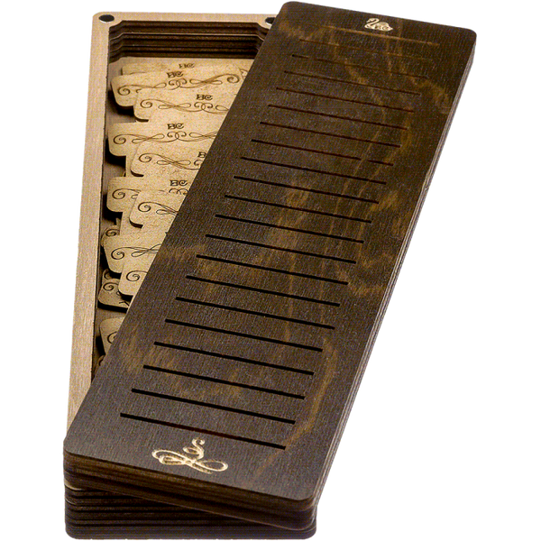 Box for handicraft + 23 bobbins