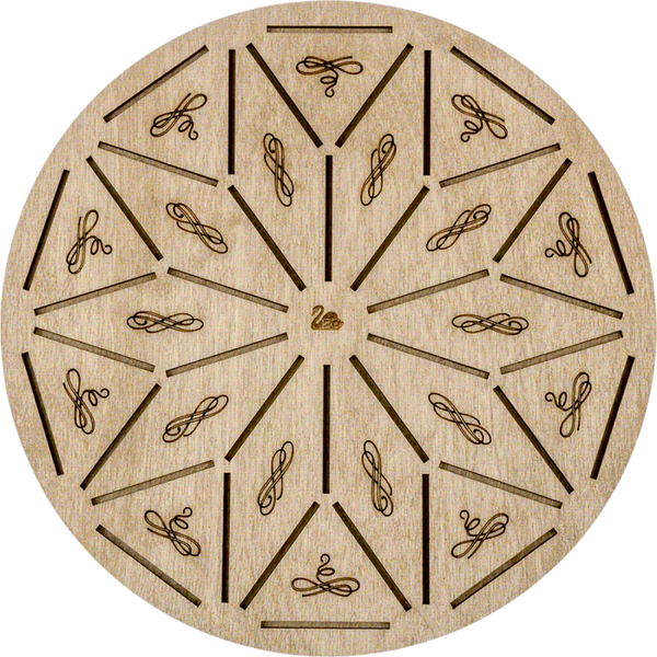 Box for handicraft + 17 bobbins