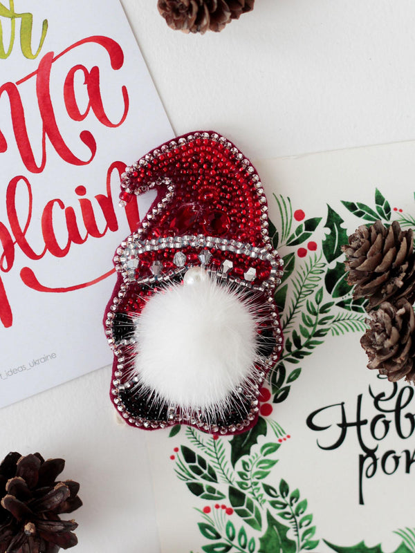 Beadwork kit for creating brooch