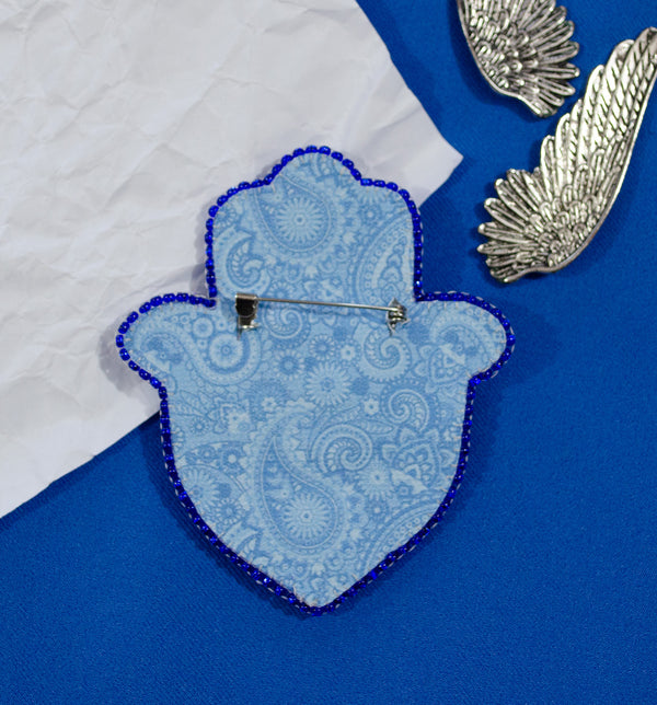 Beadwork kit for creating brooch