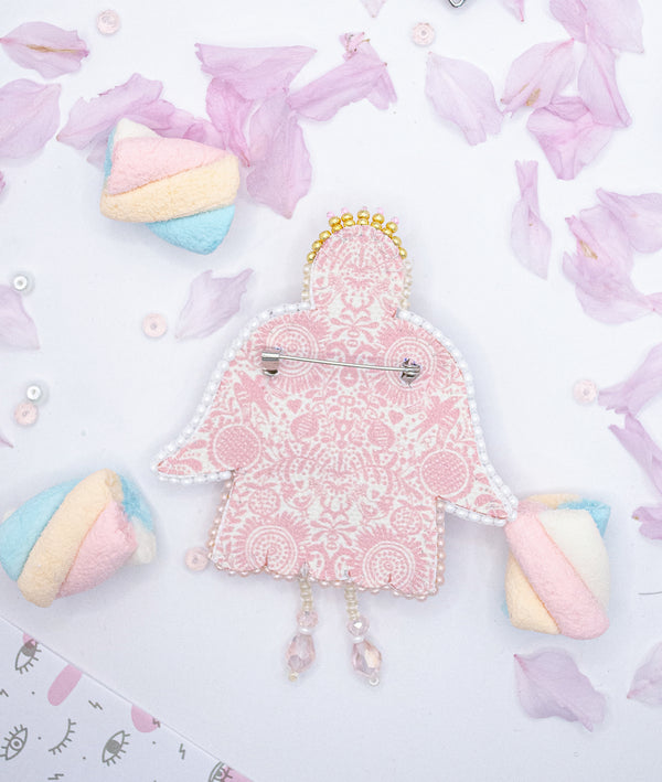 Beadwork kit for creating brooch