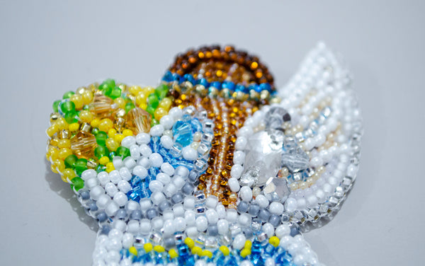 Beadwork kit for creating brooch