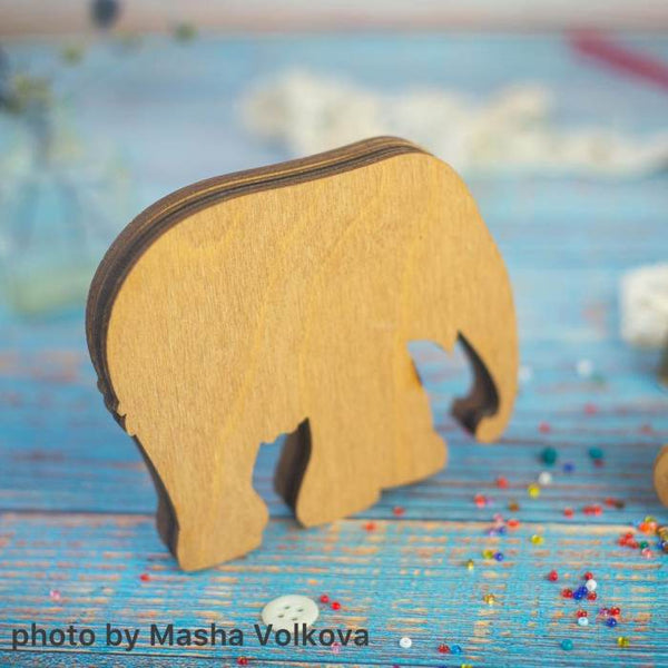 Bead organizer with wooden lid