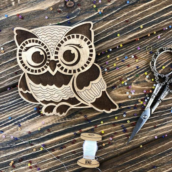 Bead organizer with wooden lid