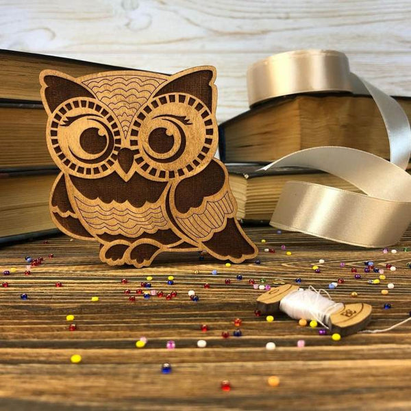 Bead organizer with wooden lid