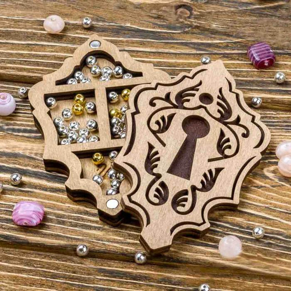 Bead organizer with wooden lid