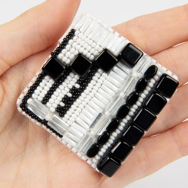 Beadwork kit for creating broоch