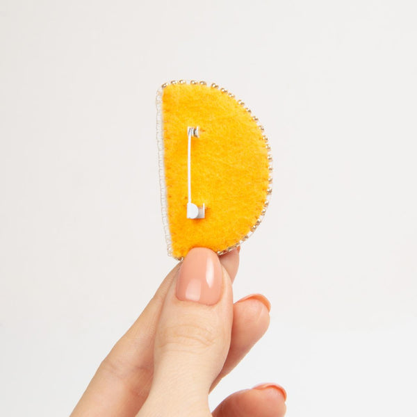 Beadwork kit for creating broоch