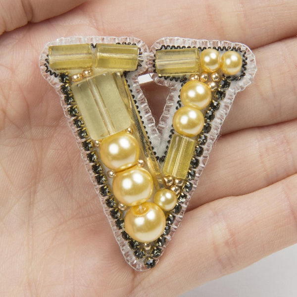 Beadwork kit for creating broоch