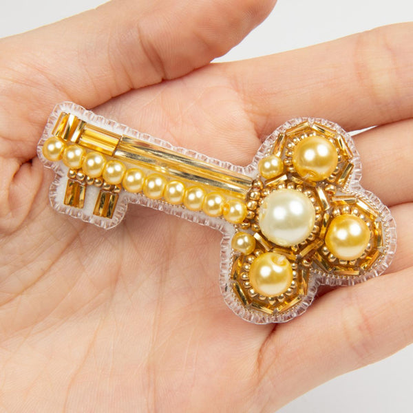 Beadwork kit for creating broоch