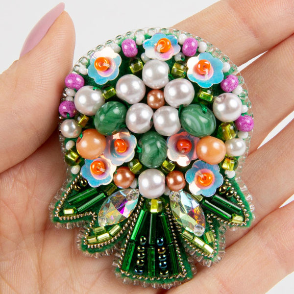 Beadwork kit for creating broоch