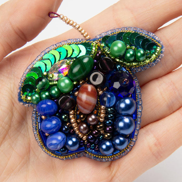 Beadwork kit for creating broоch