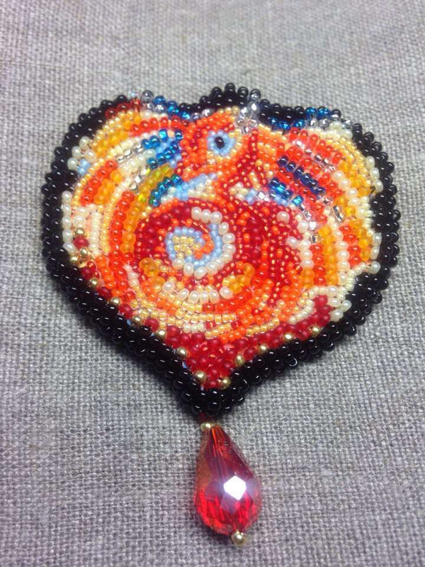 Beadwork kit for creating brooch