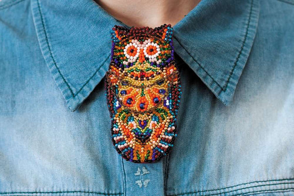 Beadwork kit for creating brooch