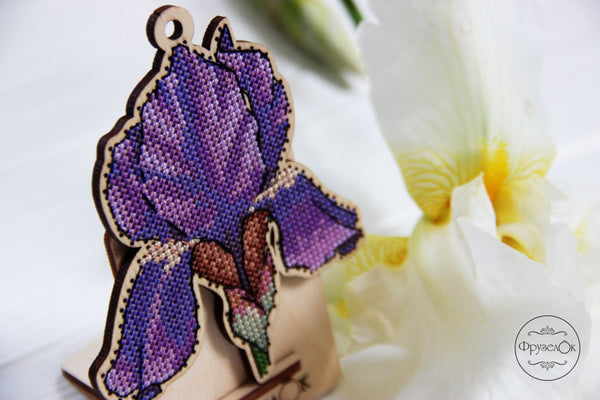 DIY Cross stitch kit on wood