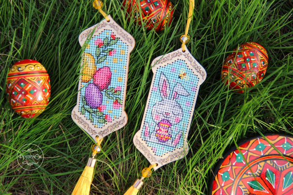 DIY Cross stitch kit on wood